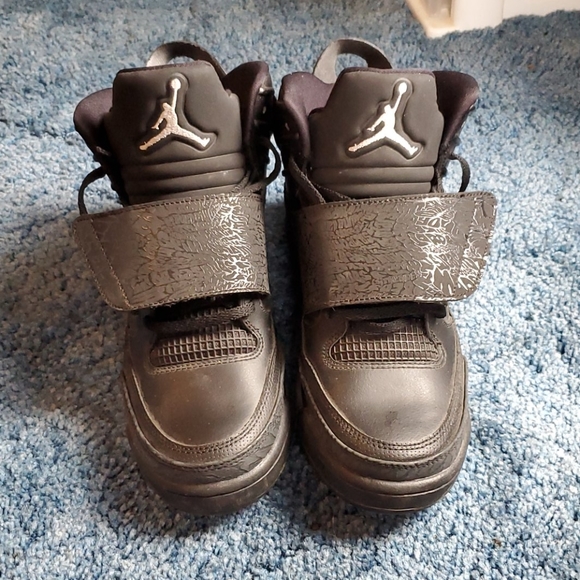 Air Jordan - Picture 2 of 6
